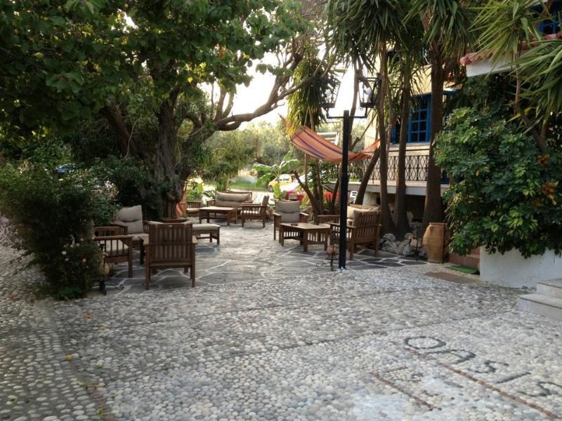 Oasis Hotel Bungalows Afandou Rhodes Eksteriør billede
